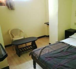 Hotel Sharan,Uttarahalli,1 star