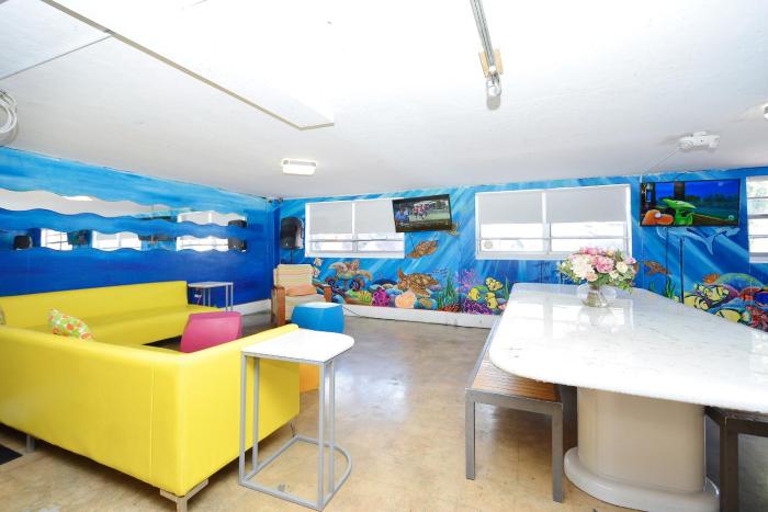 south beach rooms and hostel