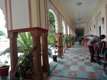 bassi fort palace