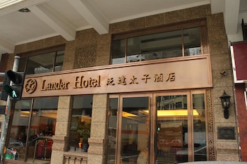 lander inn