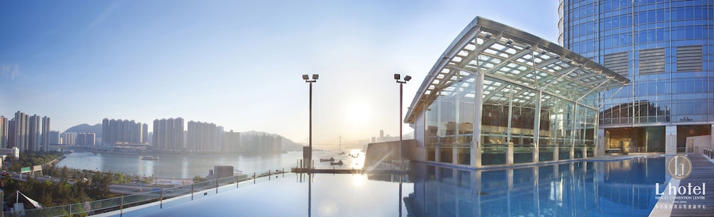 nina hotel tsuen wan west