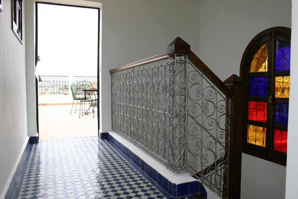 fes