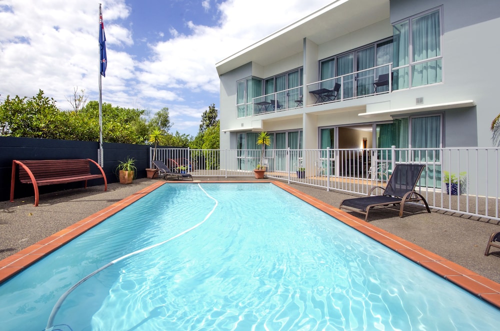 aristotles north shore