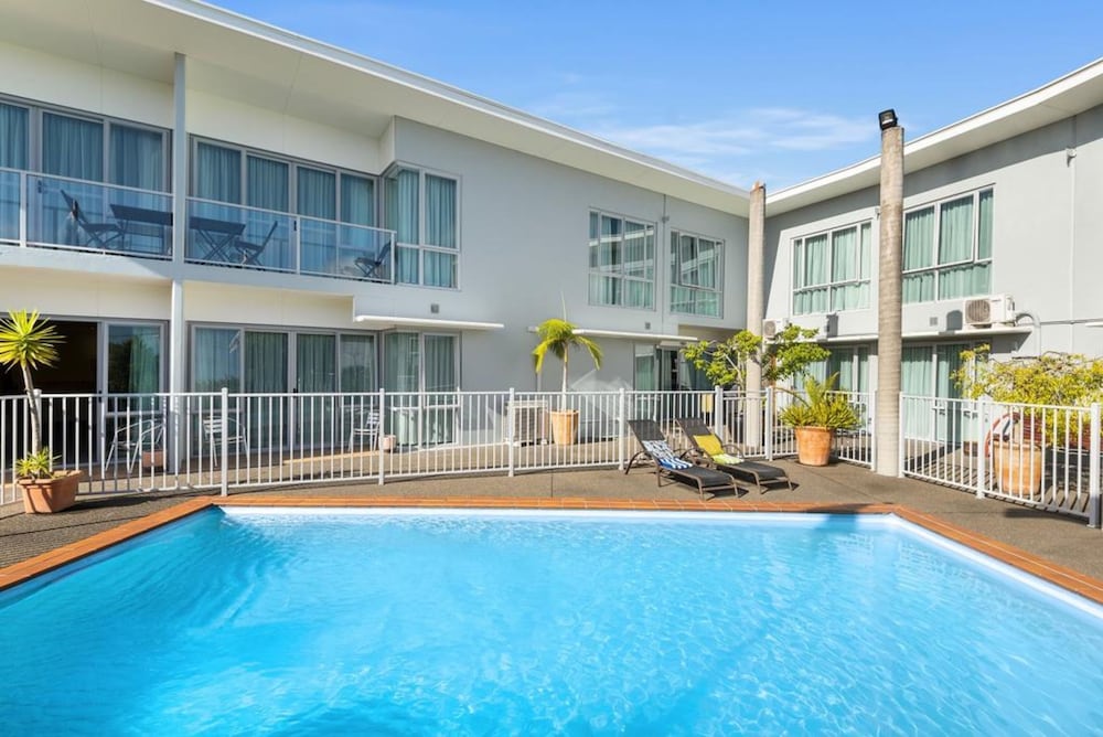 aristotles north shore