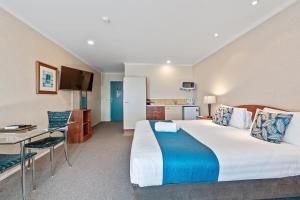 aristotles north shore