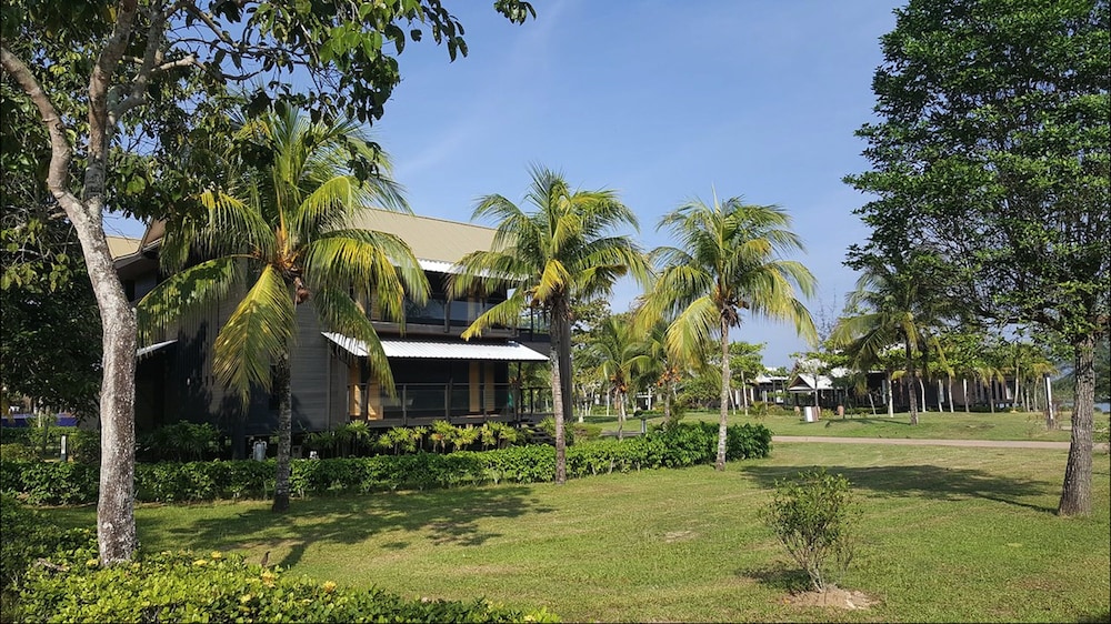duyong marina and resort