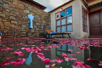 vijaygarh resort and cottages with private pool