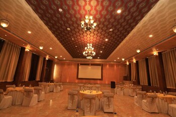 vijaygarh resort and cottages with private pool