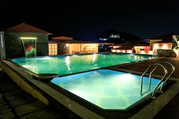 vijaygarh resort and cottages with private pool