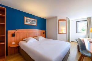 Comfort Hotel Evreux,Near Evreux Cathedral,3 star