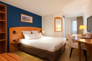 Comfort Hotel Evreux,Near Evreux Cathedral,3 star
