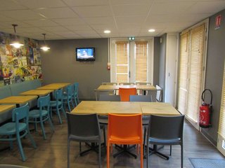 hotelf1 lyon bourgoin jallieu