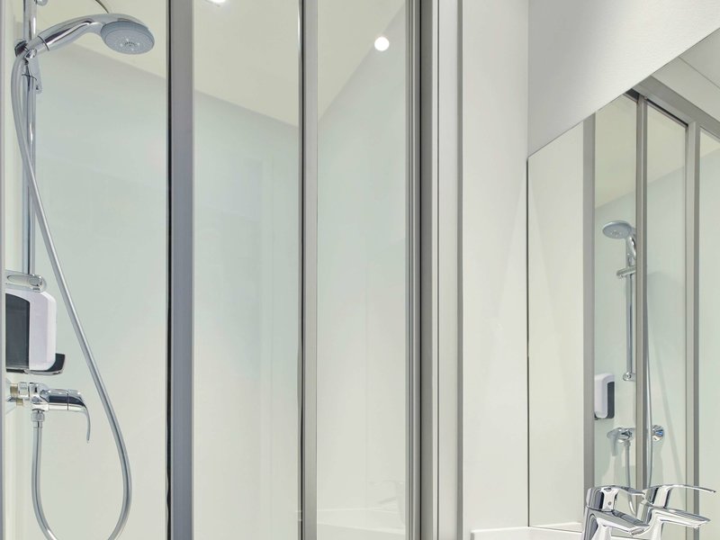 hotelf1 lyon bourgoin jallieu