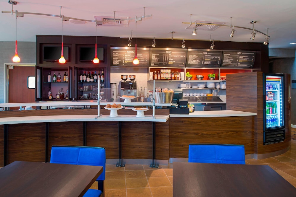 courtyard by marriott austin airport