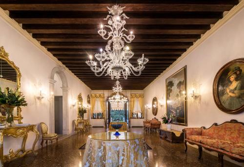 villa franceschi hotel and resort