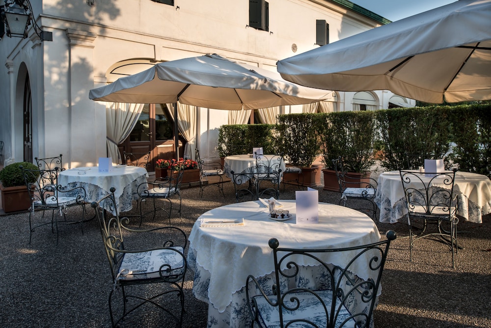 villa franceschi hotel and resort