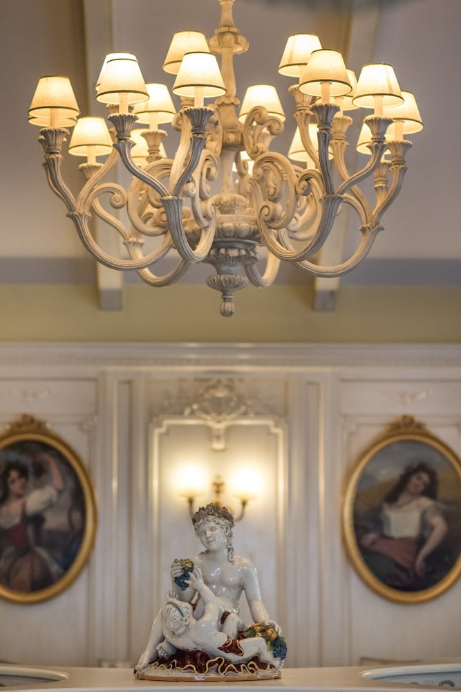 villa franceschi hotel and resort