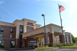 Hampton Inn & Suites Edgewood/Aberdeen-South,Joppatowne>>Edgewood,3 star