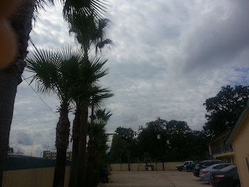 southmore boulevard motel