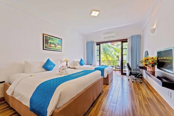 river beach resort and residences