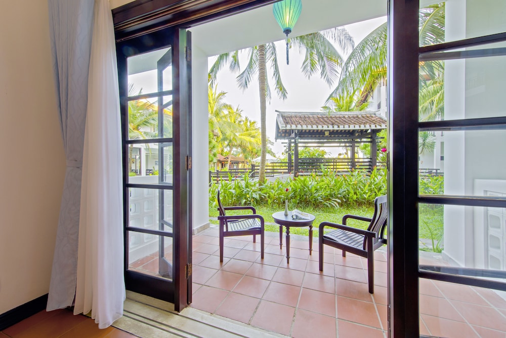 river beach resort and residences