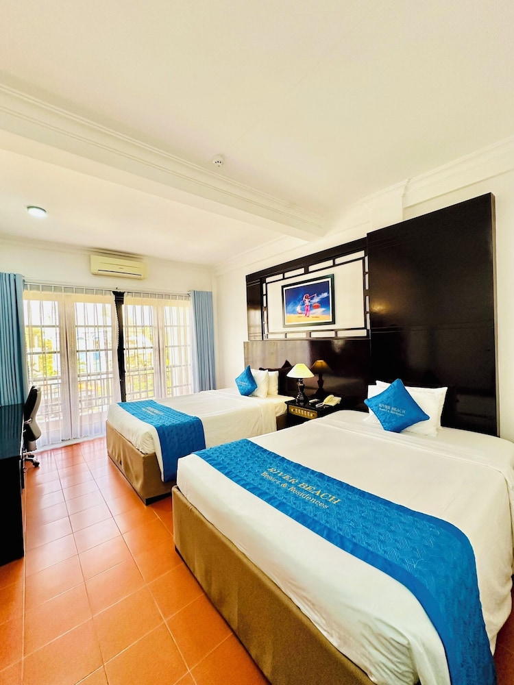 river beach resort and residences