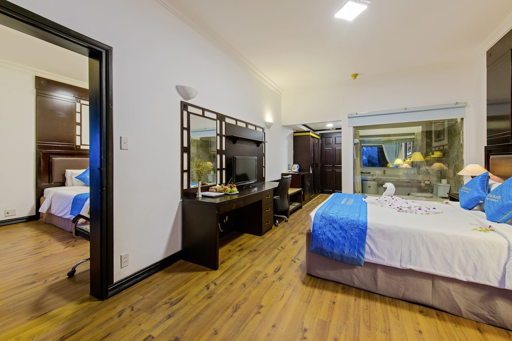 river beach resort and residences