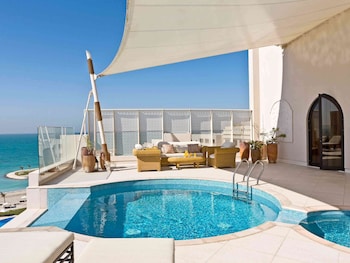 sofitel bahrain zallaq thalassa sea and spa