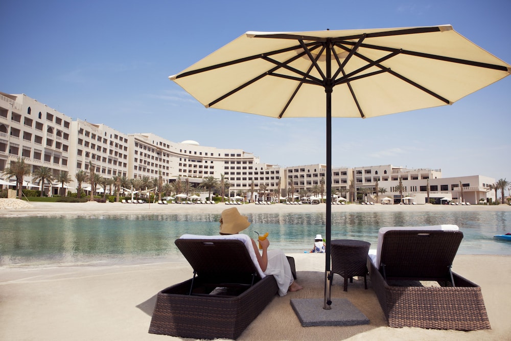 sofitel bahrain zallaq thalassa sea and spa