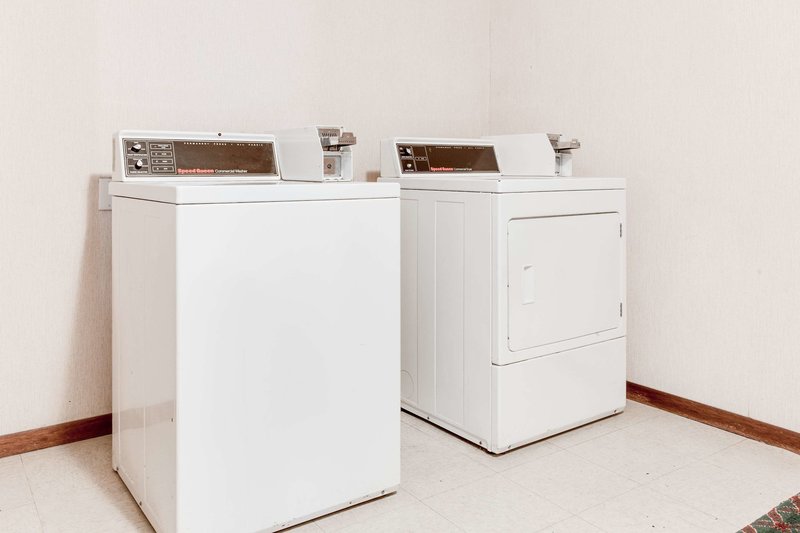 super 8 by wyndham springfield battlefield