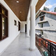 hotel devidyar