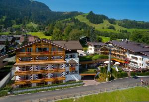 Hotel Kaiserhof Kitzbuehel,Near Hahnenkamm Cable Car,5 star
