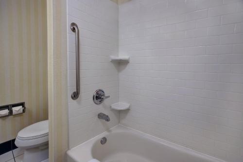fairfield inn and suites by marriott carlsbad