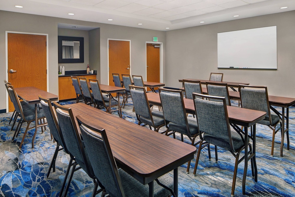 fairfield inn and suites by marriott carlsbad