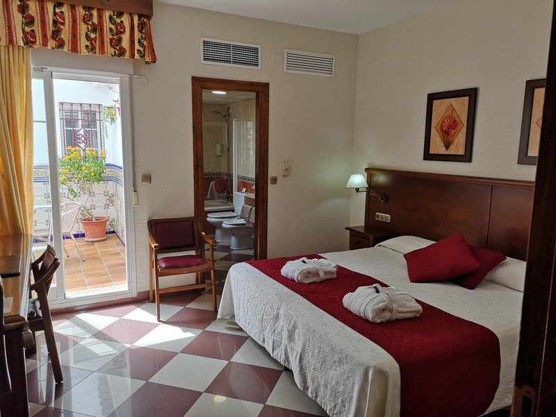 hotel avenida tropical