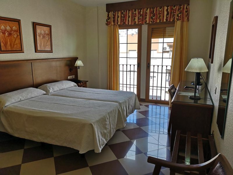 hotel avenida tropical