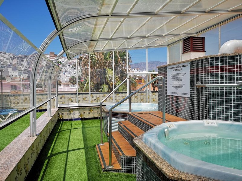 hotel avenida tropical