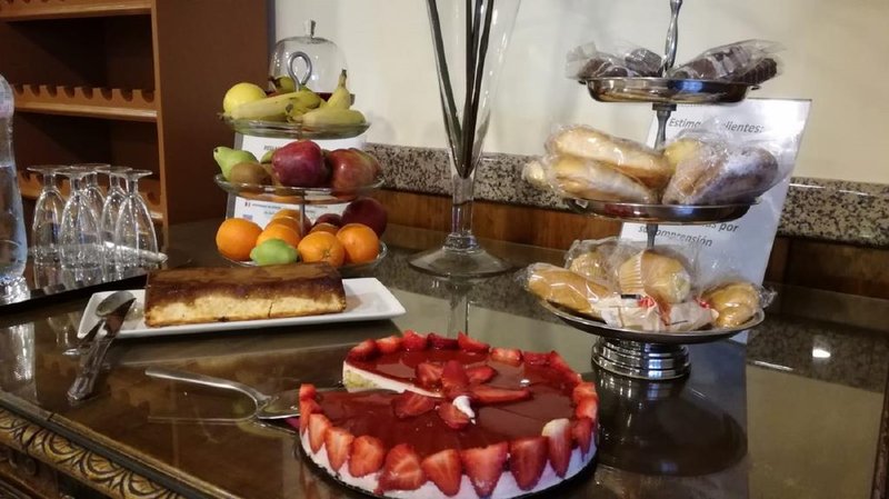 hotel avenida tropical