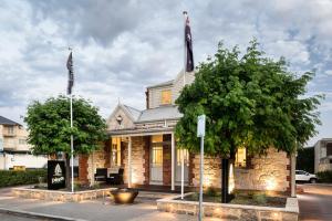 Pier 21 Riverside Apartment Hotel,East Fremantle>>Applecross,4 star