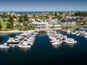 Pier 21 Riverside Apartment Hotel,East Fremantle>>Applecross,4 star