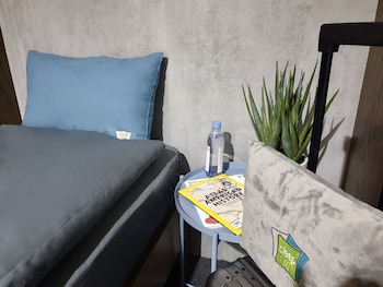 Sleep 'N Fly Sleep Lounge & Showers, D-Gates Terminal 1 - Transit Only,,0 star