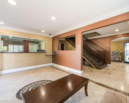 santa fe inn los angeles