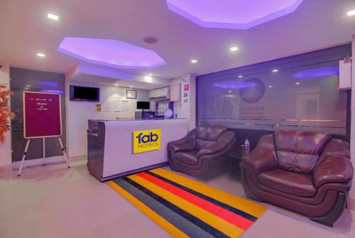 Super Townhouse Oak Ballygunge Formerly Hotel Lovelock,Garden Reach>>Kolkata,3 star