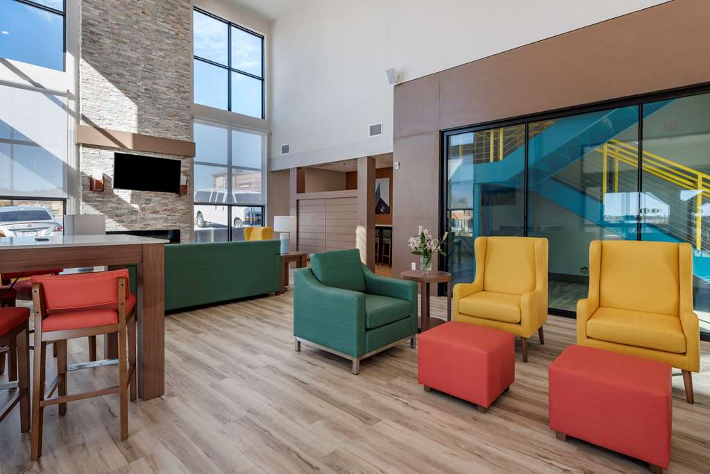 Mainstay Suites Colorado Springs East - Medical Center Area,,2.5 star