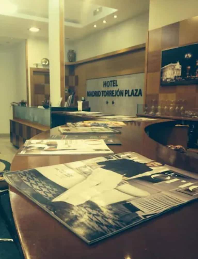 hotel madrid torrejon plaza