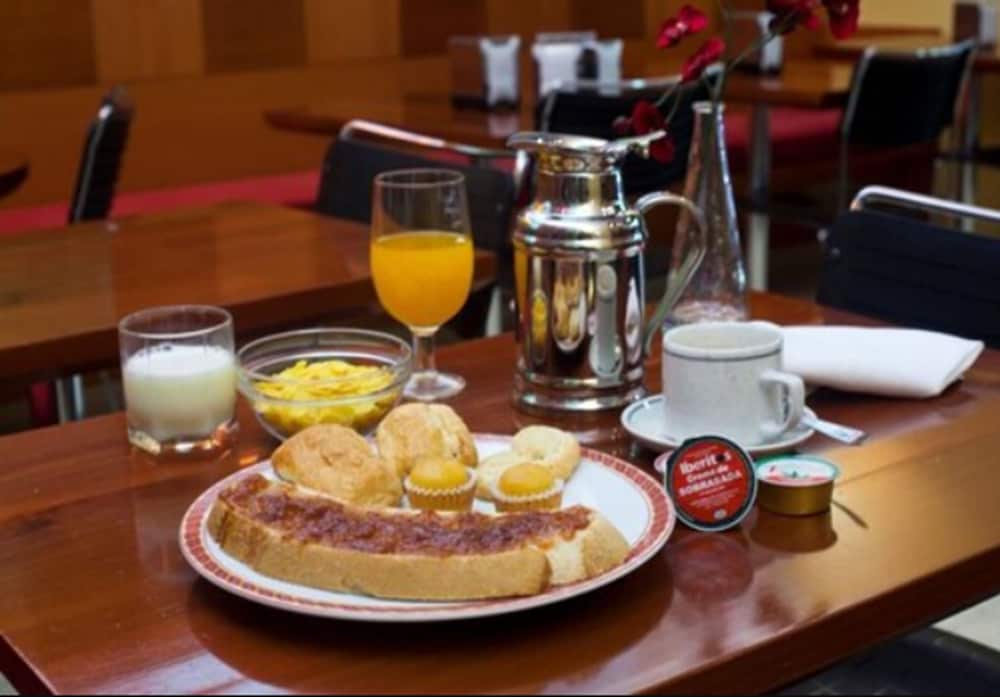 hotel madrid torrejon plaza