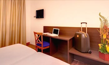 hotel madrid torrejon plaza