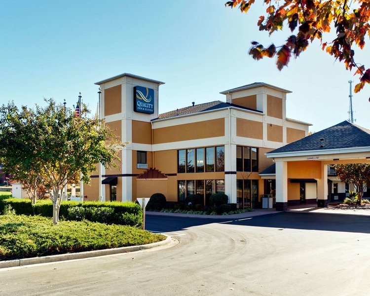 quality inn and suites matthews charlotte