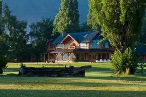 Peuma Hue Resort & Cabanas,Nahuel Huapi National Park>>Lago Gutierrez,4 star