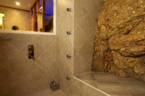 charming luxury lodge and private spa